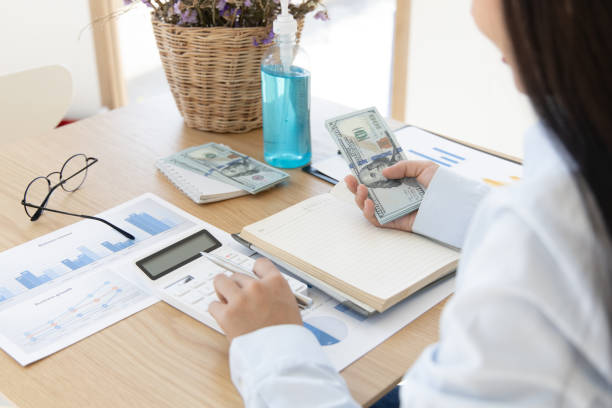 istock Business/Finance 1303662345
