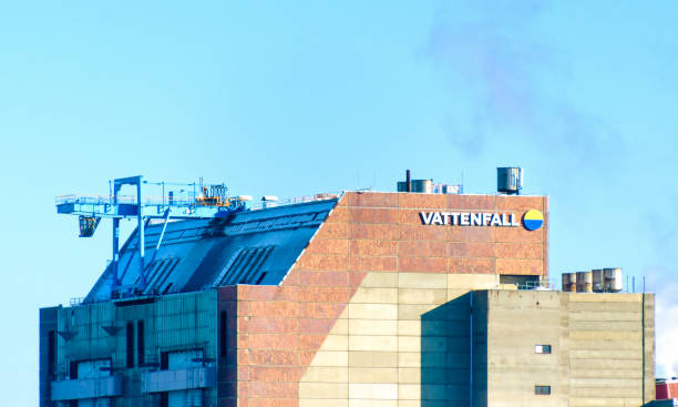 Vattenfall combined heat and power plant in Berlin with logo 31.01.2021 Berlin, Germany - Vattenfall combined heat and power plant in Berlin with logo hard bituminous coal stock pictures, royalty-free photos & images