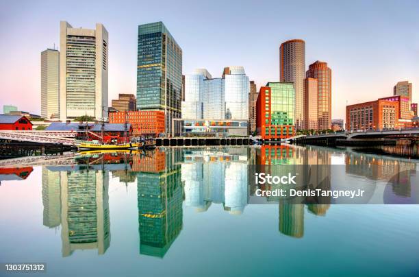 ボストン - マサチューセッツ州 ボストンのストックフォトや画像を多数ご用意 - マサチューセッツ州 ボストン, 都市の全景, 港湾