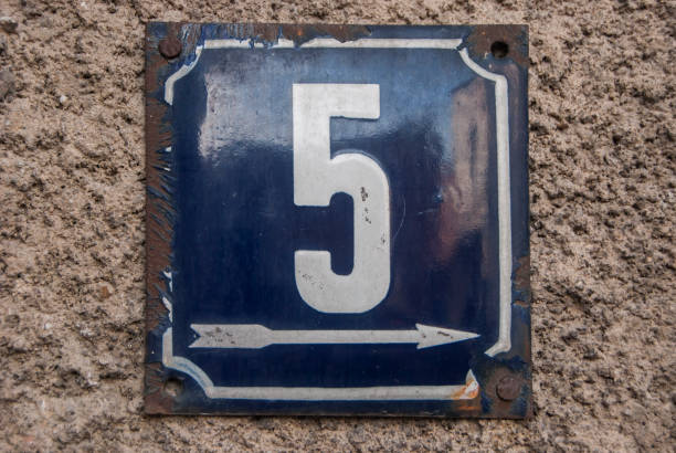istock Weathered enamelled plate number 5 1303822153