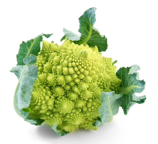 cavolfiore romanesco - romanesque broccoli cauliflower cabbage foto e immagini stock