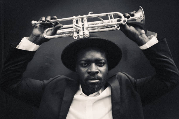 jazz! - trumpet jazz musician men - fotografias e filmes do acervo