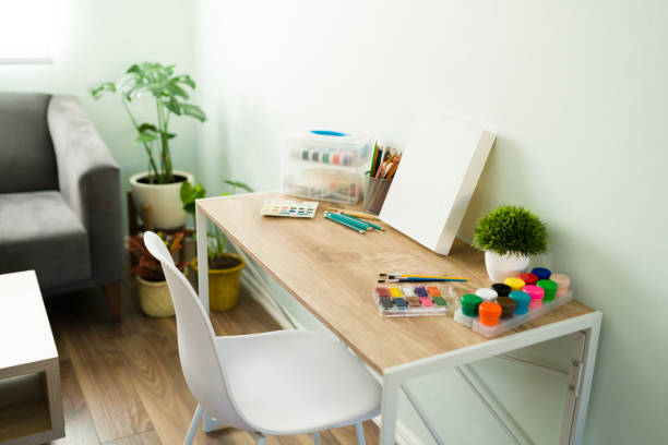 istock Leisure space at home for an adult's painting hobby 1304014621