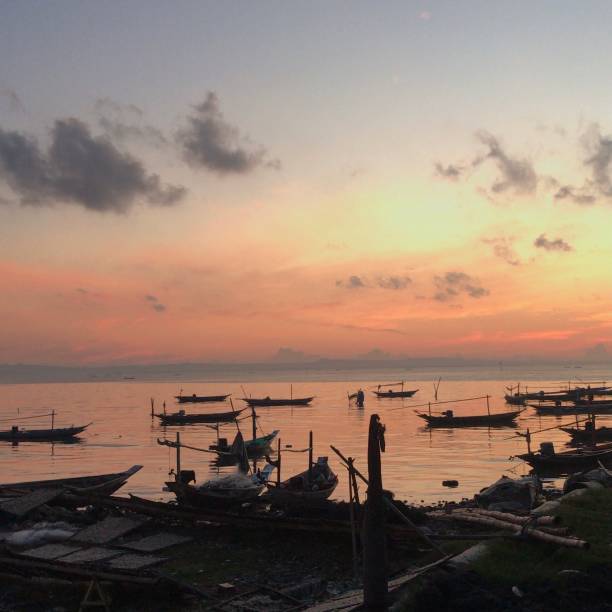 istock Sunrise at Kenjeran Surabaya 1304021336