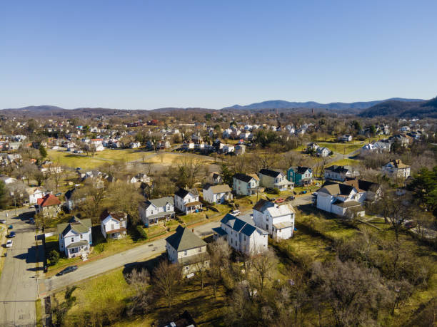 istock Aerial over Roanoke, Virginia 1304053872
