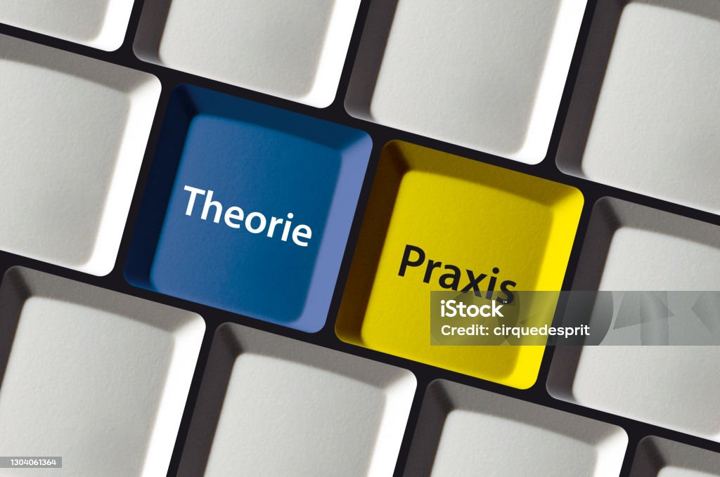 Theorie oder Praxis in deutscher Sprache Theorie oder Praxis auf Computertastatur - Lizenzfrei Lernen Stock-Foto Theorie oder Praxis in deutscher Sprache Theorie oder Praxis auf Computertastatur - Lizenzfrei Lernen Stock-Foto