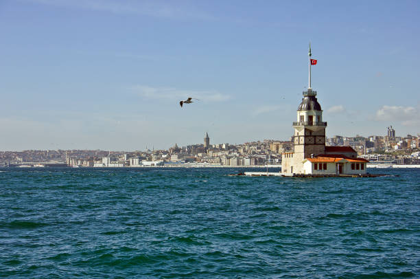 istock Maiden's Tower / Kiz tower 1304089305