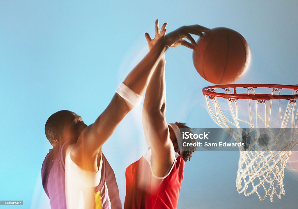 Vista turva de Jogador de basquete dunking - Royalty-free Basquetebol Foto de stock