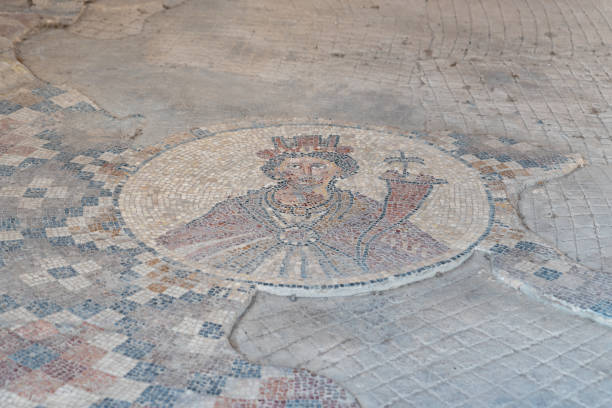 mozaika podłogi tychów gaudian bogini miasta beit she'an i n izrael - tyche zdjęcia i obrazy z banku zdjęć