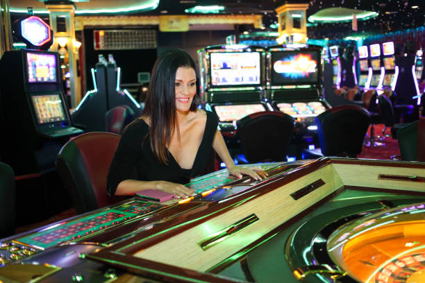 istock Woma in casino searching for luck 1304202009
