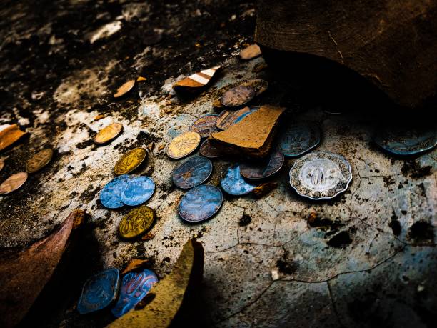 istock Broken Piggy Bank 1304344860