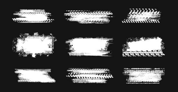 ilustraciones, imágenes clip art, dibujos animados e iconos de stock de cartel grunge de pista de neumáticos - marca de frenazo