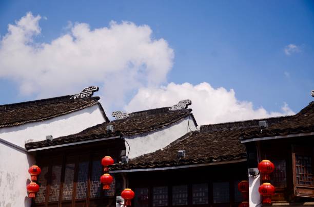 istock Suzhou Chinese style building 1304459860