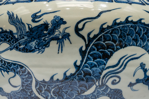 Ancient China Chinese Dragon Pattern Blue and White Pottery
