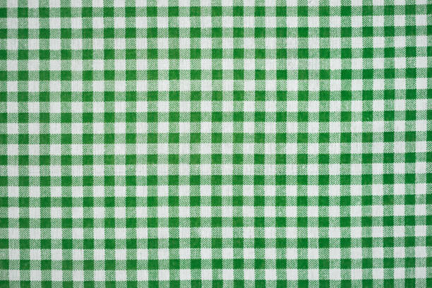 glücklicher st. patricks tag. gingham-muster in grün und weiß, geschlossene textur von grün und weiß für den hintergrund. picknick tischtuch. - checked textile stock-fotos und bilder