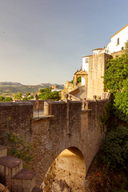 istock view of the historical Puento Nuevo 1304586321