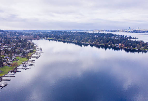 istock Waterfront Homes on Yarrow and Hunts Point Medina 1304599467