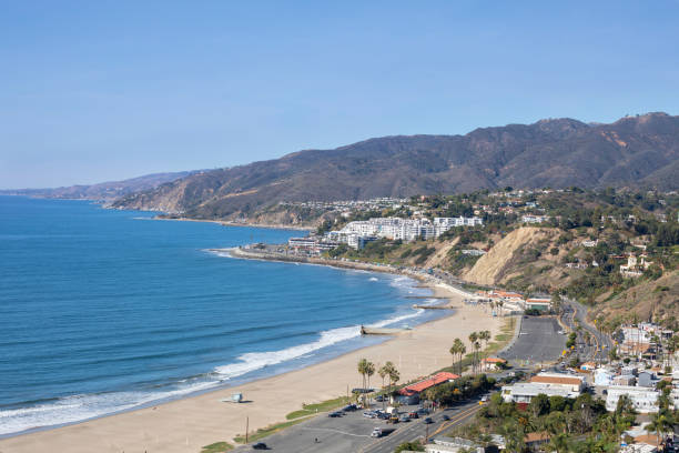 istock Pacific palisades coastline hills and houses 1304622748