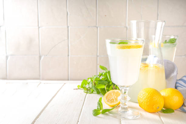 istock Iced lemonade, limoncello liqueur 1304721288