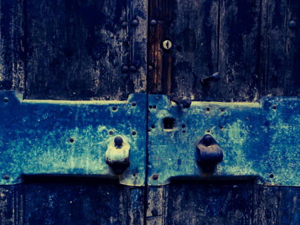 istock old wooden door 1304733958