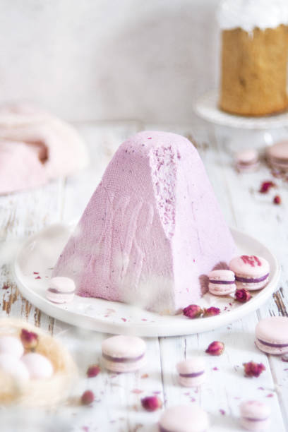 istock Traditional orthodox cottage cheese dessert paskha 1304760393