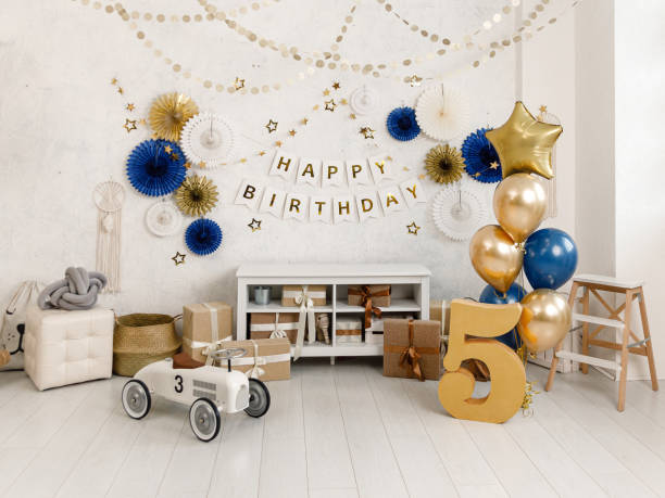 6,100+ Balloon Garland Party Stock Photos, Pictures & Royalty-Free ...