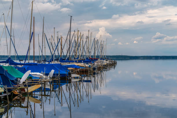 przystań w steinhuder meer - steinhuder meer zdjęcia i obrazy z banku zdjęć