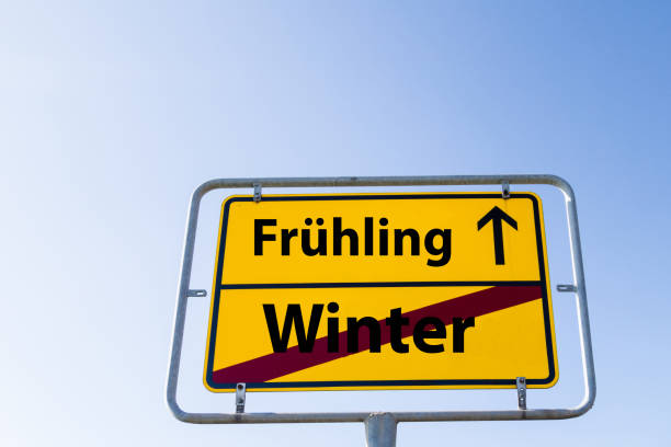 istock Sign Spring Winter german 