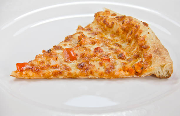 bbq chicken pizza - grilled chicken chicken herb thin imagens e fotografias de stock