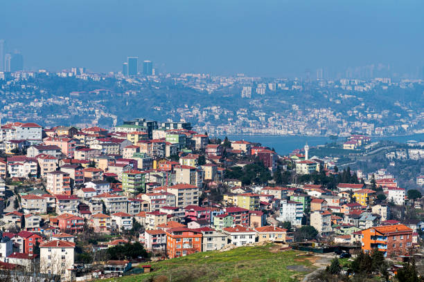 istock Air pollution in Istanbul, Turkey 1304991650