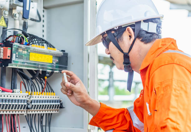istock Engineer checking for abnormal solar power system operation And found that there is a lack of DC Fuse, resulting in a reduced capacity, Professional engineer concept about solar cell system 1305090351