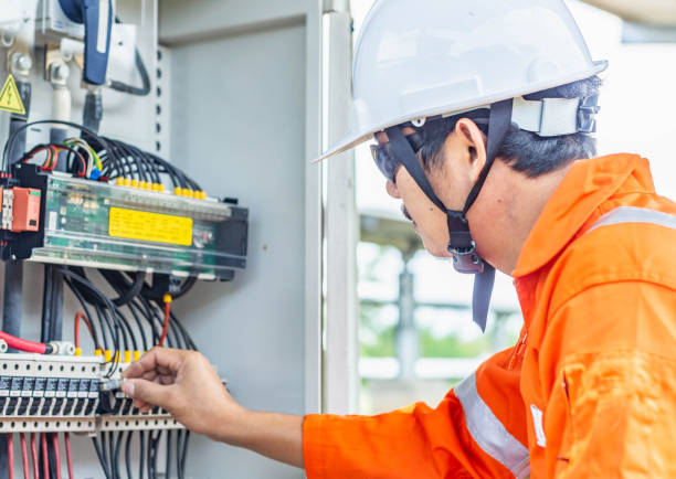 istock Engineer checking for abnormal solar power system operation And found that there is a lack of DC Fuse, resulting in a reduced capacity, Professional engineer concept about solar cell system 1305090381