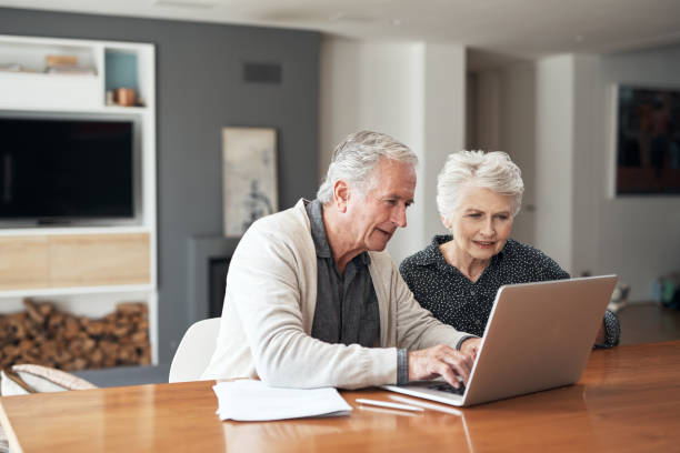 istock Paying off all our bills together 1305249353