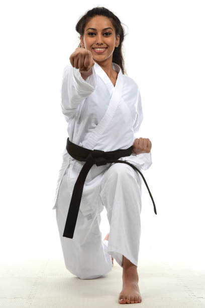 orgulhoso - martial arts women tae kwon do black belt - fotografias e filmes do acervo
