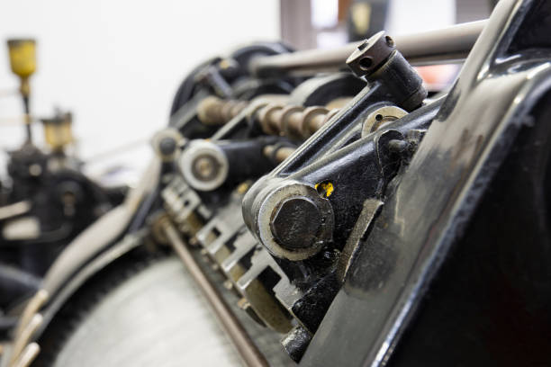 istock Heidelberg Cylinder printing and die cutting machine 1305266614