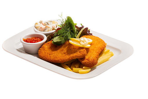 Breaded and Baked Fish Fillets with side Salad