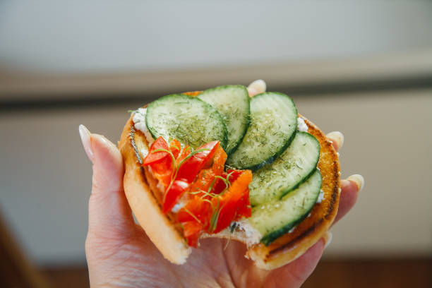 istock bruschetta vegaterian bouderbrod vegetable hand 1305281051