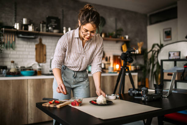 istock Making food porn photography 1305284912
