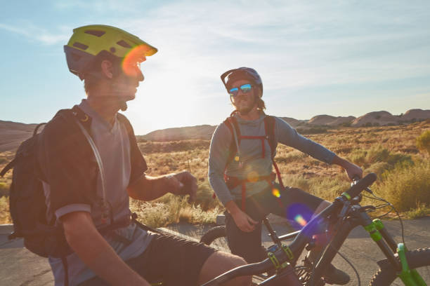 istock See the world on wheels 1305285096