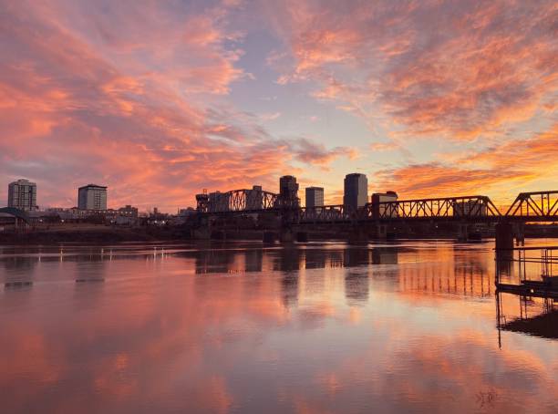 istock Winter Sunset Over Little Rock 1305290810