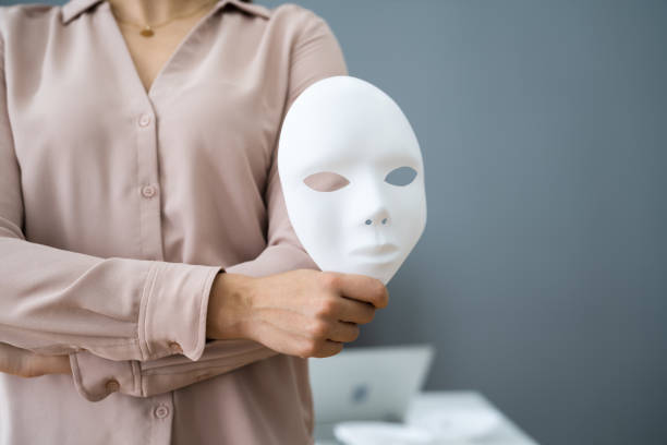 istock Deceitful Lying Salesmen. Business Fraud 1305332194
