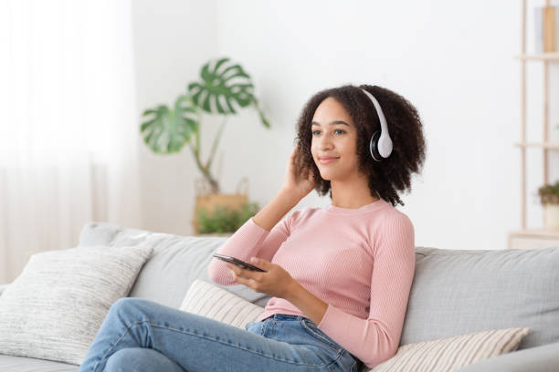 istock Learn new language, online training and enjoy song 1305355386
