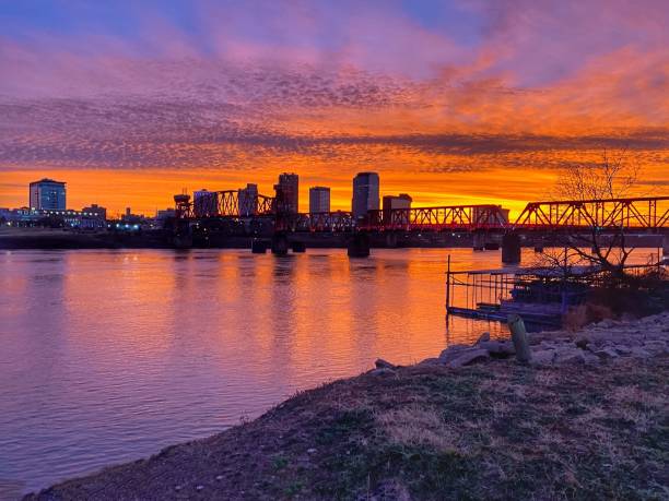 istock Little Rock Arkansas Winter Sunset 1305397059