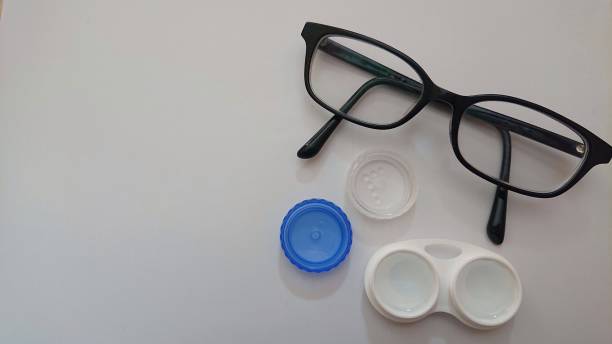 istock glasses and contact lenses(left space) 1305425398