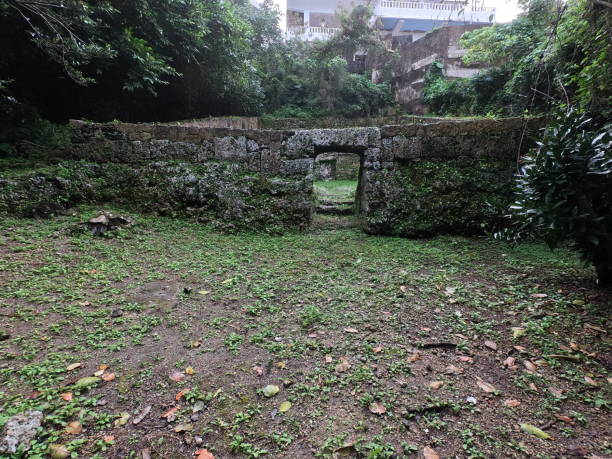 istock The front of the tomb 1305472567