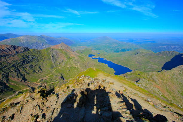 Snowdonia National Park in the summer sun High hills of Wales on a clear day mount snowdon photos stock pictures, royalty-free photos & images