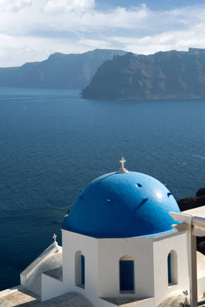 istock Church in Oia on Santorini 1305525399