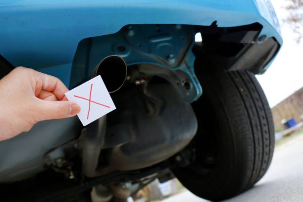 istock Gasoline car regulation 1305600684