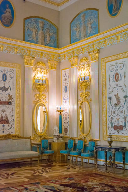 Interior and decoration of the Arabesque Hall St. Petersburg, Russia - MAY 31, 2017: The Grand Catherine Palace - the official summer residence of three Russian monarchs, is located in the former Tsarskoye Selo ( Pushkin ). Interior and decoration of the Arabesque Hall st petersburg catherine palace palace russia stock pictures, royalty-free photos & images