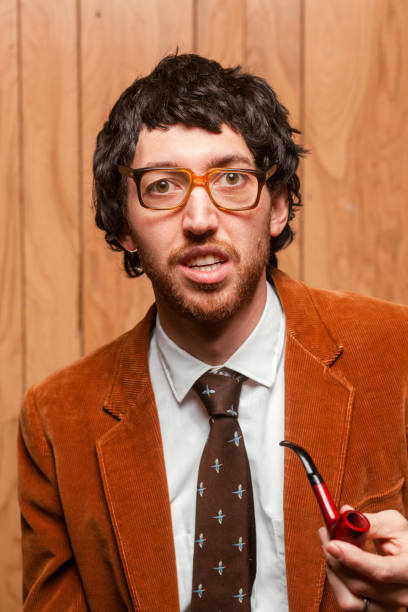 ritratto del professore del nerdy college degli anni '70 - kitsch men ugliness humor foto e immagini stock